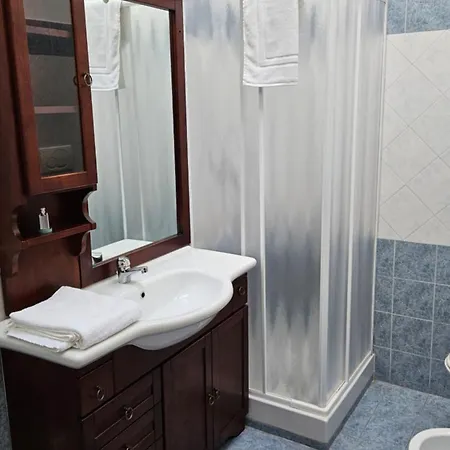Apartment Compatri House *